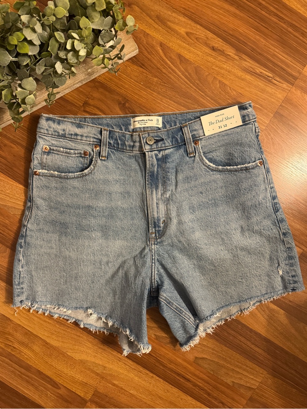 Abercrombie & Fitch The Dad Short – NWT – Size 12